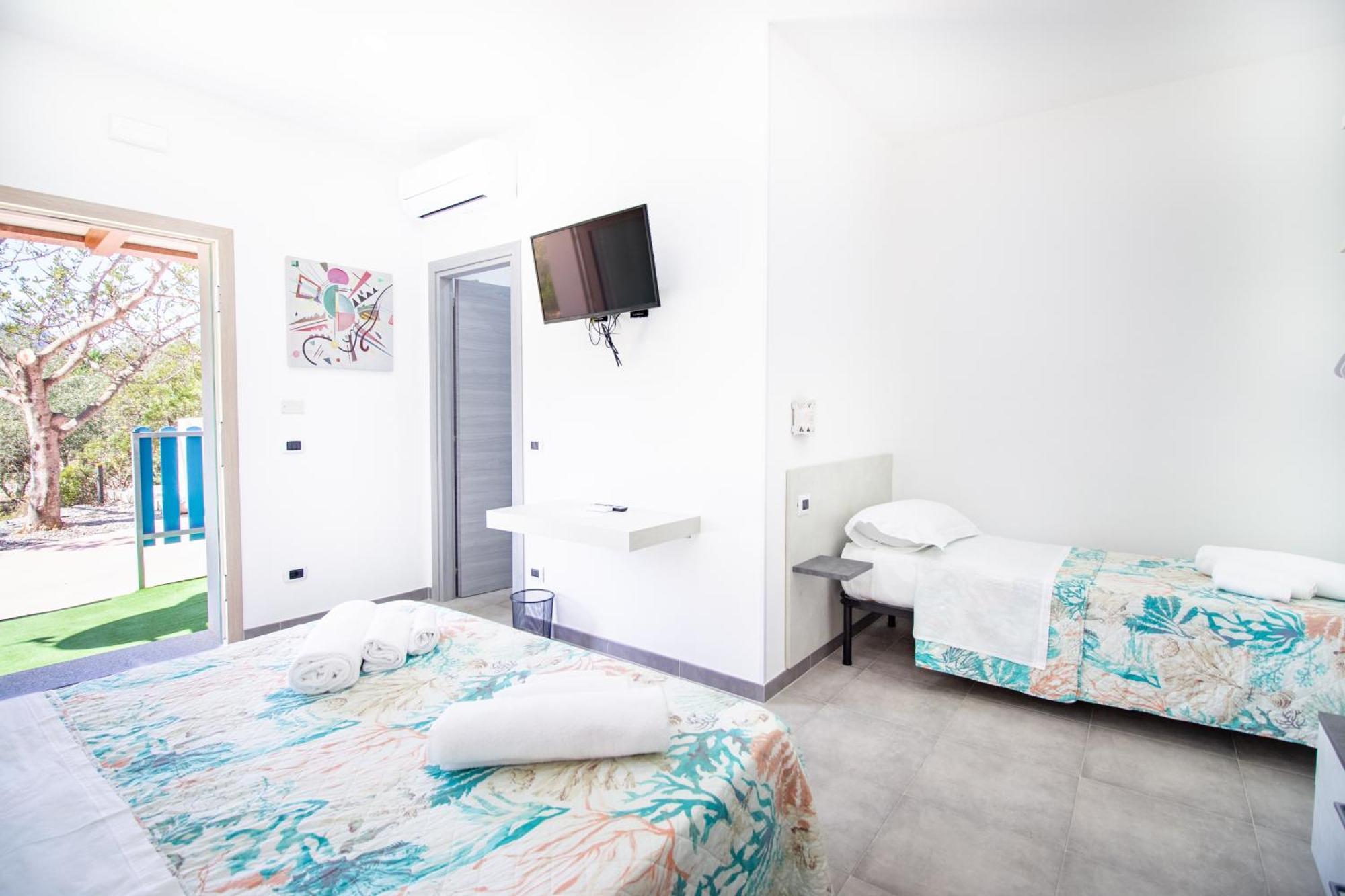 S'Omu E Chicchinu Rooms Cardedu Exterior foto